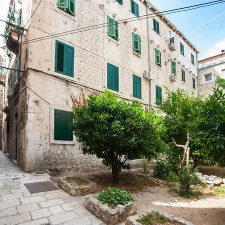 Pylon Guest house 4*