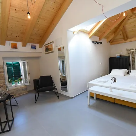 Pylon Guest house 4*