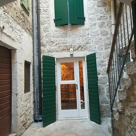 Гостьовий будинок Pylon Спліт