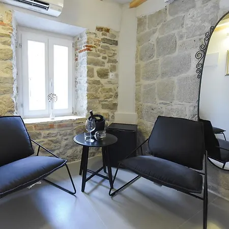 파일론 룸스 4* 스플리트